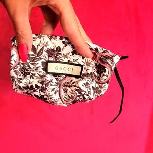 Rare Gucci Garden Pink Snake Drawstring gift bag for jewelry